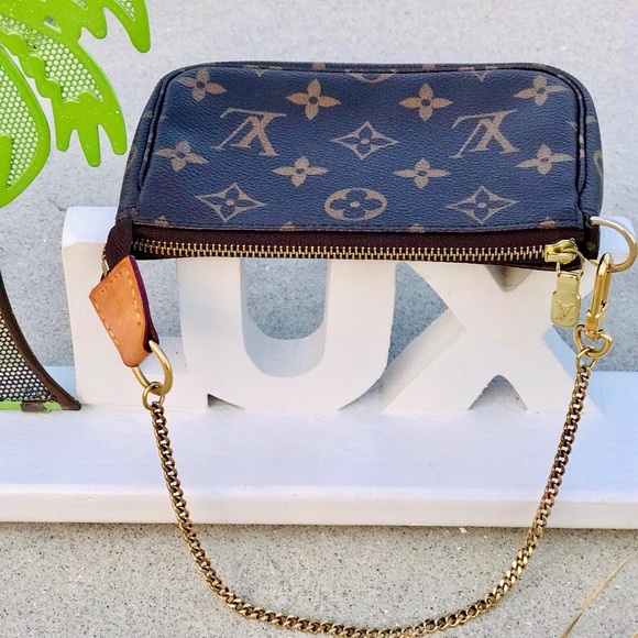 LUX ISLAND | LOUIS VUITTON Mini Pochette - Picture 13 of 16